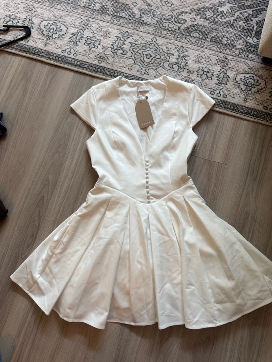 Meshki Dresses & Skirts - Meshki Ivory Button-Front Fit & Flare Wedding Dress